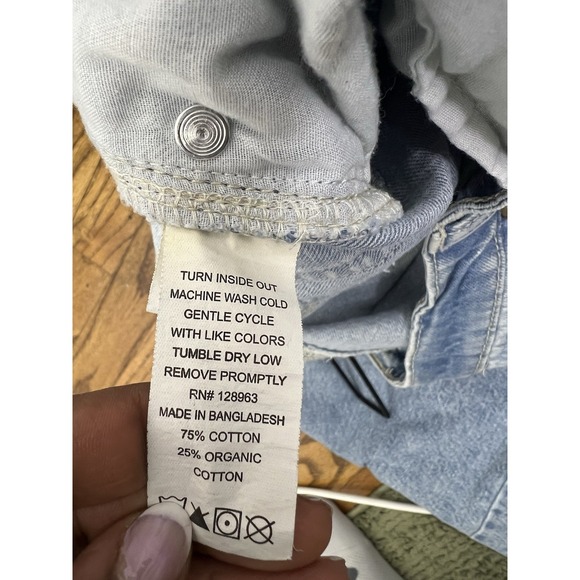 Indigo Rein Wide Leg Distressed Jeans Size 9 28x30 Light Wash - Picture 13 of 13